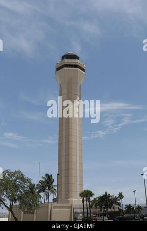 Per il controllo del traffico aereo torre presso l'Aeroporto Internazionale di Miami e a Miami, Florida Foto Stock