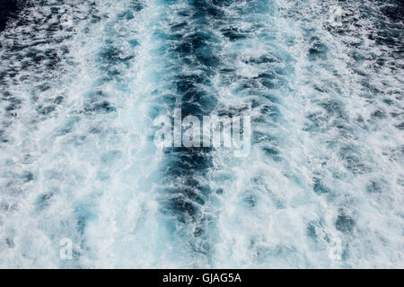 La nave di riattivazione dell', schiuma, mare Foto Stock