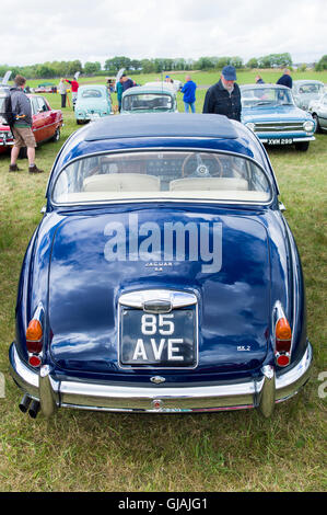 Vista posteriore di un inglese Jaguar auto berlina 3.8 Mk2 Foto Stock