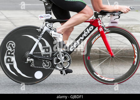 Cervelo Pro bici leggera in fibra di carbonio ciclabile ciclista corsa speciale boardman Trek solan pinarello bianchi Planet x ribble bikes Foto Stock