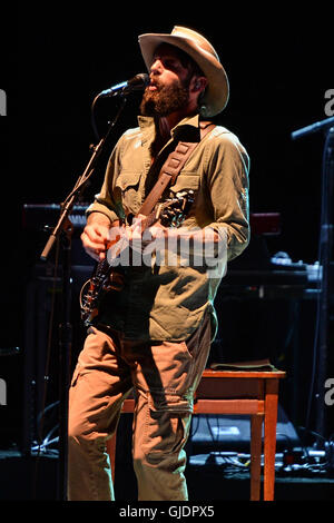 MIAMI BEACH, FL - 13 agosto: Ray Lamontagne esegue con My Morning Jacket al Fillmore il 13 agosto 2016 a Miami Beach, in Florida. Credito: mpi04/MediaPunch Foto Stock