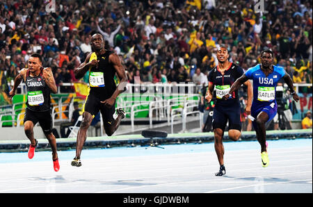 Rio De Janeiro, Bra. 14 Ago, 2016. Usain Bolt (JAM) vince la medaglia d'oro negli uomini 100m al 2016 Olimpiadi estive. Chase Sutton/DUOMO/Alamy Live News Foto Stock