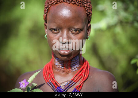 Giovane ragazza di Hamer tribù in Etiopia Foto Stock