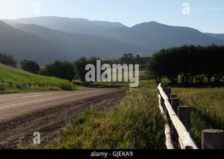 Quadro idilliaco del tramonto su supporti Elbert e Harvard Aspen Colorado Foto Stock