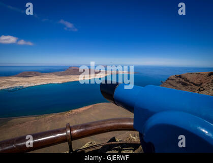 Vista della Graciosa, Allegranza e Montana Clara isole come si vede dal Mirador del Rio, Lanzarote, Isole Canarie, Spagna Foto Stock