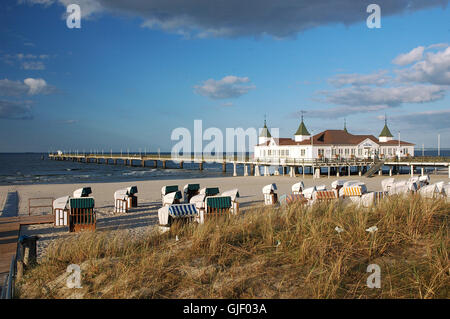 Ahlbeck pier sull isola di Usedom Foto Stock