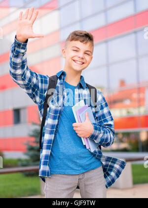 Il ragazzo si torna a scuola Foto Stock