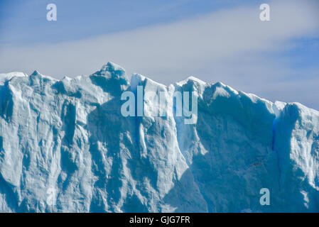 Vista ravvicinata del ghiacciaio Perito Moreno in Patagonia, Argentina. Foto Stock