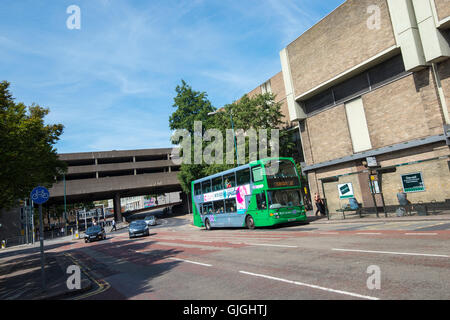 Collin Street e Broadmarsh Centro Shopping, prima dello sviluppo. Nottinghamshire England Regno Unito Foto Stock