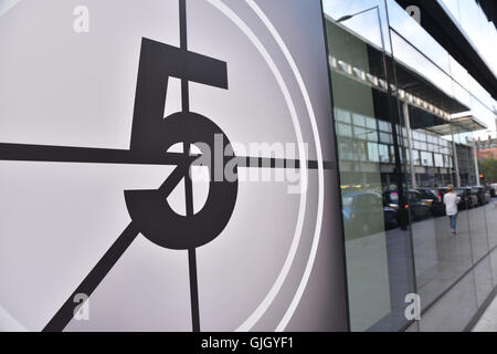 Kings Cross, London, Regno Unito. Il 16 agosto 2016. Nuovo spazio di YouTube presso gli uffici di Google a King's Cross. Foto Stock