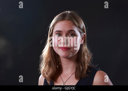 Edinburgh, Regno Unito. Il 16 agosto 2016. Edinburgh International Book Festival 4 giorno. Edinburgh International Book Festival avrà luogo a Charlotte Square Gardens. Edimburgo. Foto di Agnes Torok. Pak@ Mera/Alamy Live News Foto Stock