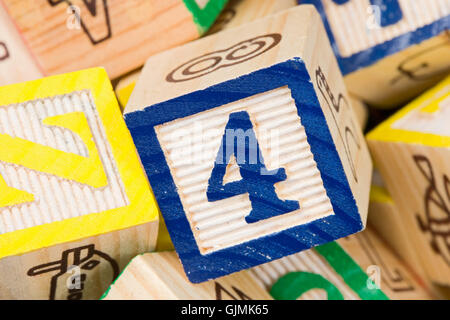 Blocco di alfabeto vicino Foto Stock