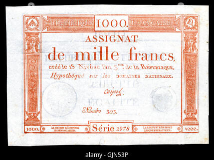 Questa è una nota da 1000 franchi della *RÃ©publique FranÃ§aise*, pubblicata nel 1795. È un esempio storico della moneta francese durante il periodo rivoluzionario, che riflette la situazione economica dell'countryÂ dopo la Rivoluzione francese. Foto Stock