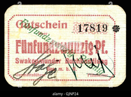 Questa è un'immagine di una moneta da 25 Pfennig di Swakopmunder Buchhandlung nel 1916, usata durante il periodo dell'Africa tedesca del Sud-Ovest. La moneta rappresenta la moneta coloniale e fornisce informazioni sulla storia economica della regione. Foto Stock