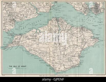 Isola di Wight mostrando completa rete ferroviaria. Cowes Ryde. WARD LOCK, 1917 Mappa Foto Stock