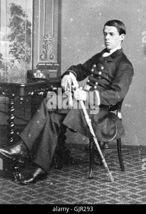 Royal Navy sailor officer in uniforme quotidiana dell'epoca vittoriana Foto Stock