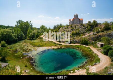 Cetina acqua fonte primavera in Croazia Foto Stock