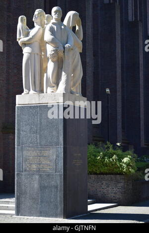 Monumento in Utrecht ferroviario di persone che in WW2 sono in sciopero e sono stati uccisi dal nemico Foto Stock
