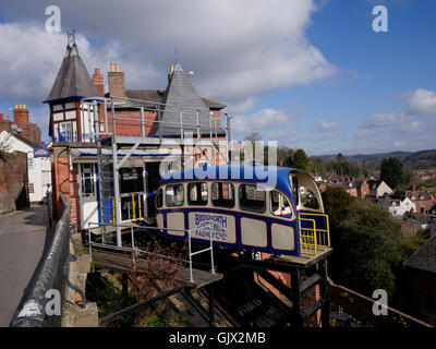 Funicolare Castle Hill di scogliera elettrica ferroviaria, Bridgnorth, Shropshire, Inghilterra, Regno Unito Foto Stock