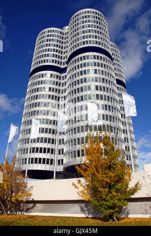 Torre della BMW Monaco di Baviera Foto Stock