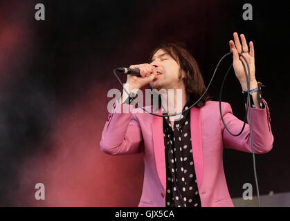 Gente comune Festival, Hampshire, 28 maggio 2016, Bobby Gillespie performing live con Primal Scream Foto Stock