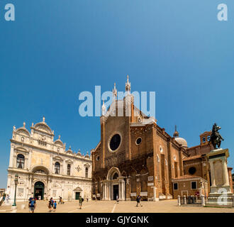 Esterno della Scuola Grande di San Marco, ora un ospedale e la Basilica dei Santi Giovanni e Paolo. Venezia. L'Italia. Foto Stock