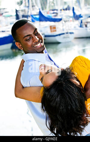 Donna nero giocoso Foto Stock