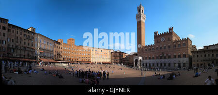 Piazza del Campo a Siena Foto Stock