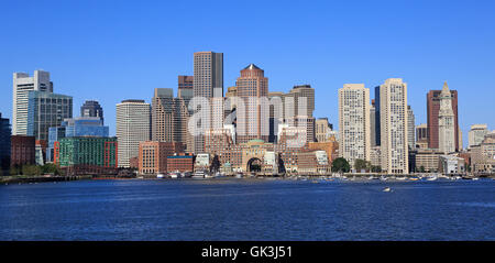 Skyline di Boston e il porto, STATI UNITI D'AMERICA Foto Stock