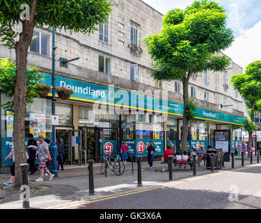 Woolwich, a sud-est di Londra. Sconto Poundland negozio vende tutti i buoni per un cancelletto Foto Stock