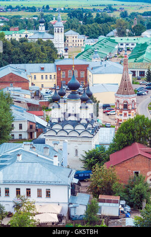 La strada principale della città di Suzdal vista aerea Foto Stock