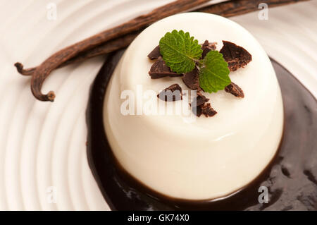 Crema alla vaniglia di erbe Foto Stock