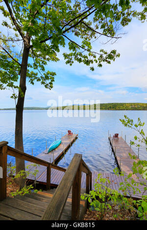 Dock, Winnisquam Lago, Sanbornton, New Hampshire, STATI UNITI D'AMERICA Foto Stock