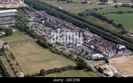 Vista aerea di Bicester Village, un outlet shopping center a Bicester, Oxfordshire, Regno Unito, di proprietà di Value Retail plc Foto Stock