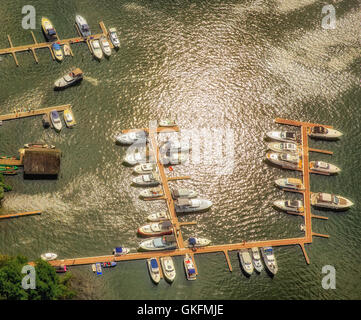 Vista aerea, pontili di Marina, Gut Marina Eldenburg, Waren (Müritz), Meclemburgo Lake District, Mecklenburgian Svizzera, Mec Foto Stock