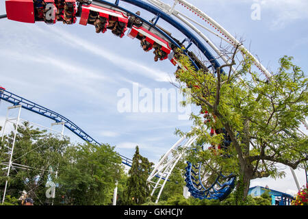 Terrificante ride a Cedar Point Foto Stock