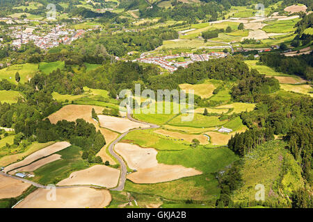 Vista aerea su Furnas e dintorni nelle Azzorre, Portogallo. Foto Stock
