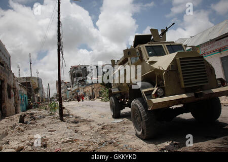 Life sta tornando al mercato di Bakaara a Mogadiscio, in Somalia, dopo il ritiro di al-Shabaab dalla capitale il 6 agosto 2011. Il mercato è ancora una volta un centro economico vitale. Foto scattata l'8 settembre 2011. Foto Stock