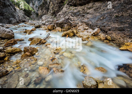 I Fanes cascate. Cascate di Fanes. Le Dolomiti. Foto Stock