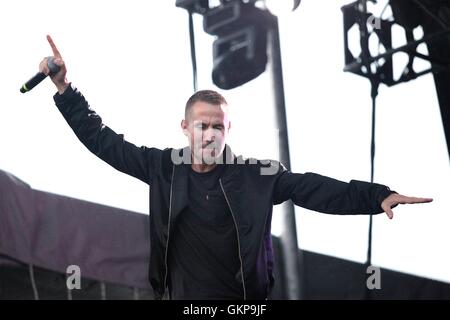 WANTAGH, NY - 21 agosto: Galantis perfoming live al 2016 Billboard Hot 100 Music Festival a Nikon di Jones Beach Theatre, il 21 agosto 2016 in Wantagh, New York. Credito: Diego Corredor/Media punzone Foto Stock