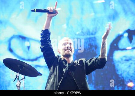 WANTAGH, NY - 21 agosto: Galantis perfoming live al 2016 Billboard Hot 100 Music Festival a Nikon di Jones Beach Theatre, il 21 agosto 2016 in Wantagh, New York. Credito: Diego Corredor/Media punzone Foto Stock