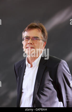 Edinburgh, Regno Unito. Il 22 agosto 2016. Edinburgh International Book Festival il giorno 9. Edinburgh International Book Festival si svolge a Charlotte Square Gardens. Edimburgo. Nella foto Jurgen Osterhammel. Pak@ Mera/Alamy Live News Foto Stock