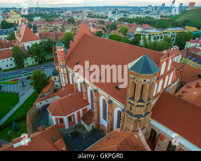 Antenna. Vilnius, Lituania: St Anne e chiese Bernadines Foto Stock
