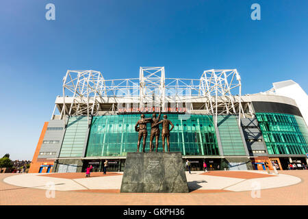 Old Trafford Stadium è sede del Manchester United uno dei più ricchi e più ampiamente supportato le squadre di calcio nel mondo. Foto Stock