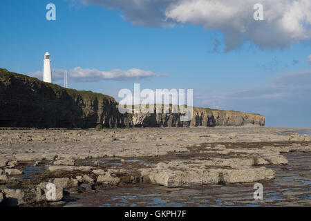 Nash Point lighthouse in Galles del Sud Foto Stock