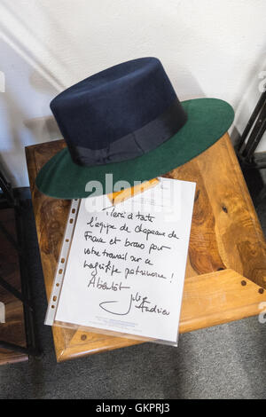 Cappello in feltro la produzione in fabbrica a Couiza,Aude,a sud della Francia.tradizionali artigiani produrre. Foto Stock