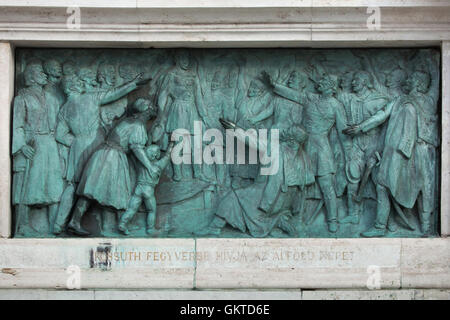 Lajos Kossuth invita il popolo della grande pianura alle armi contro gli Asburgo sulla Piazza del Mercato di Cegled nel 1848. Rilievo bronzeo da scultore ungherese Zsigmond Kisfaludi Strobl sul millennio monumento nella piazza degli Eroi in Budapest, Ungheria. Foto Stock