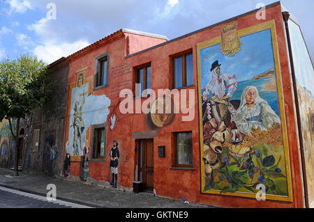 Murales, Tinnura, distretto di Oristano, Sardegna, Italia, Europa Foto Stock