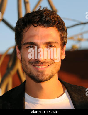 Monaco di Baviera, Germania. 23 Ago, 2016. Mats Hummels, giocatore di calcio a FC Bavaria Monaco di Baviera, in occasione di una conferenza stampa della Tag Heuer al roof garden dell'hotel Bayrischer Hof a Monaco di Baviera, Germania, il 23 agosto 2016. Gli svizzeri Orologi di lusso fabbricante ha contratto Hummels quest'anno. Foto: Ursula Düren/dpa/Alamy Live News Foto Stock