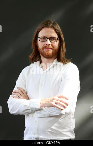 Edinburgh, Regno Unito. 24 Ago, 2016. Edinburgh International Book Festival XII Giornata. Edinburgh International Book Festival si svolge a Charlotte Square Gardens. Edimburgo. Foto di Tom Gauld. Credito: pak@ Mera/Alamy Live News Foto Stock